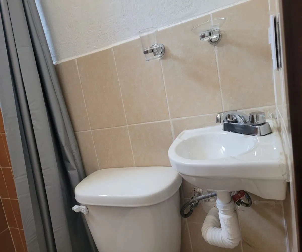 Departamento En Venta,Ferrocarril,Calle 2 1578, Guadalajara, Jalisco 44440, 2 Habitaciones,1 Baño,Calle 2,1,pZbFNcl