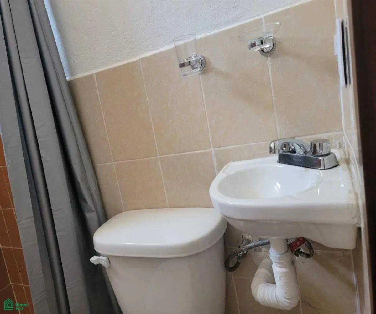 Departamento En Venta,Ferrocarril,Calle 2 1578-E 2, Guadalajara, Jalisco 44440, 2 Habitaciones,1 Baño,Calle 2,1,MX251050849