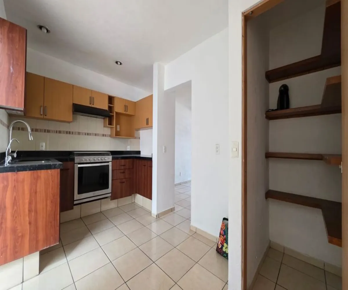 Casa En Venta,Fraccionamiento Cumbres del Nilo,Lola Alvarez Bravo 1574, Guadalajara, Jalisco 45529, 3 Habitaciones,2 Baños,Lola Alvarez Bravo,2,pblGw15