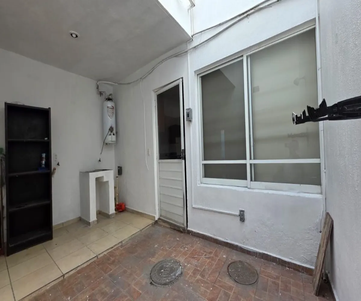 Casa En Venta,Fraccionamiento Cumbres del Nilo,Lola Alvarez Bravo 1574, Guadalajara, Jalisco 45529, 3 Habitaciones,2 Baños,Lola Alvarez Bravo,2,pblGw15