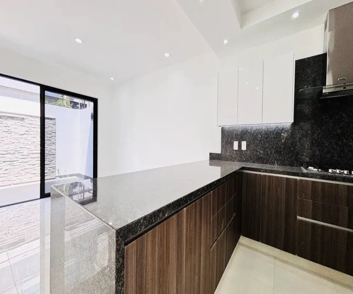 Casa En Venta,Punto Sur ,Avenida Punto Sur 000 00, Tlajomulco de Zúñiga, Jalisco 45645, 3 Habitaciones,4 Baños,Avenida Punto Sur,3,p9bO0xj