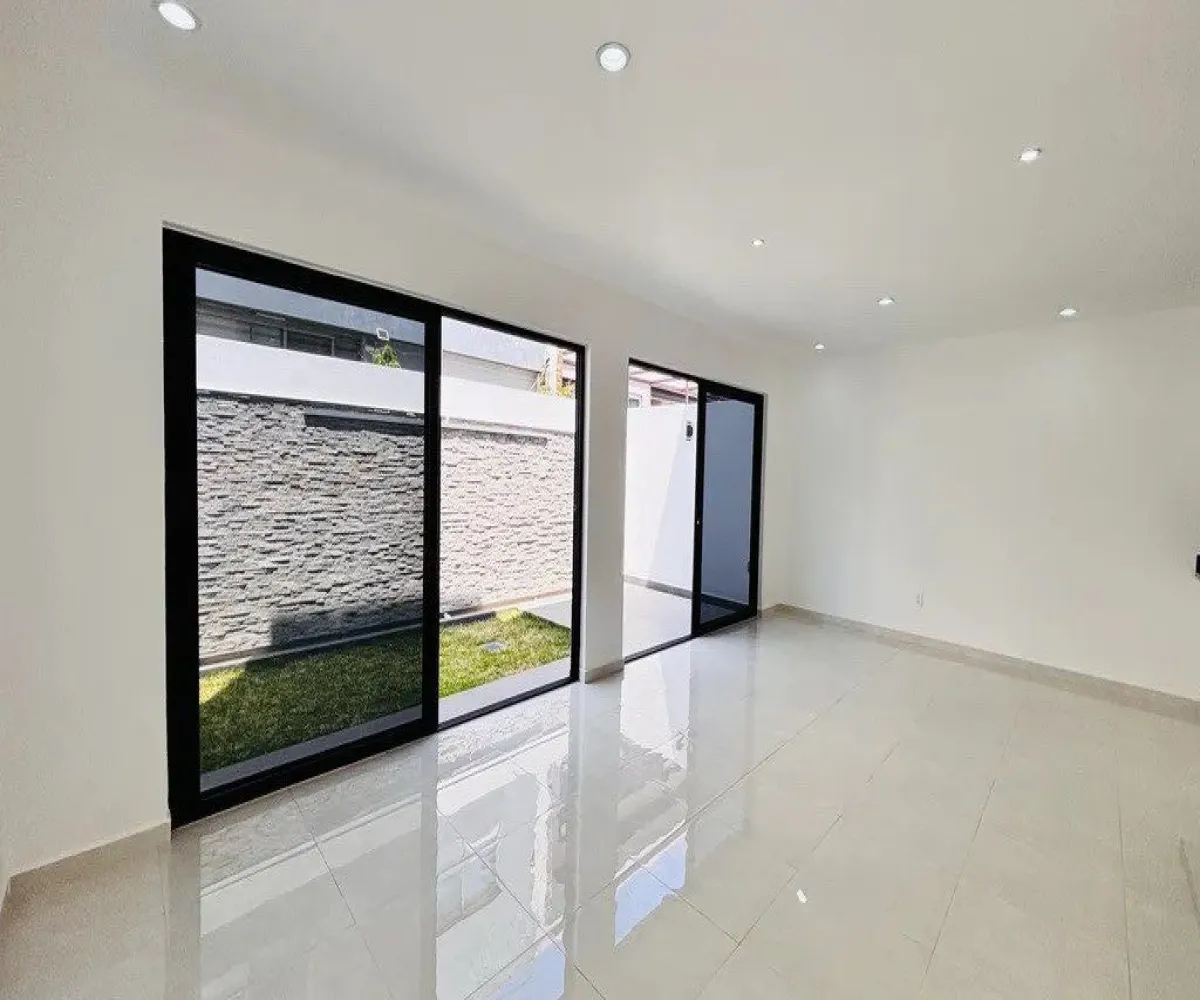 Casa En Venta,Punto Sur ,Avenida Punto Sur 000 00, Tlajomulco de Zúñiga, Jalisco 45645, 3 Habitaciones,4 Baños,Avenida Punto Sur,3,p9bO0xj