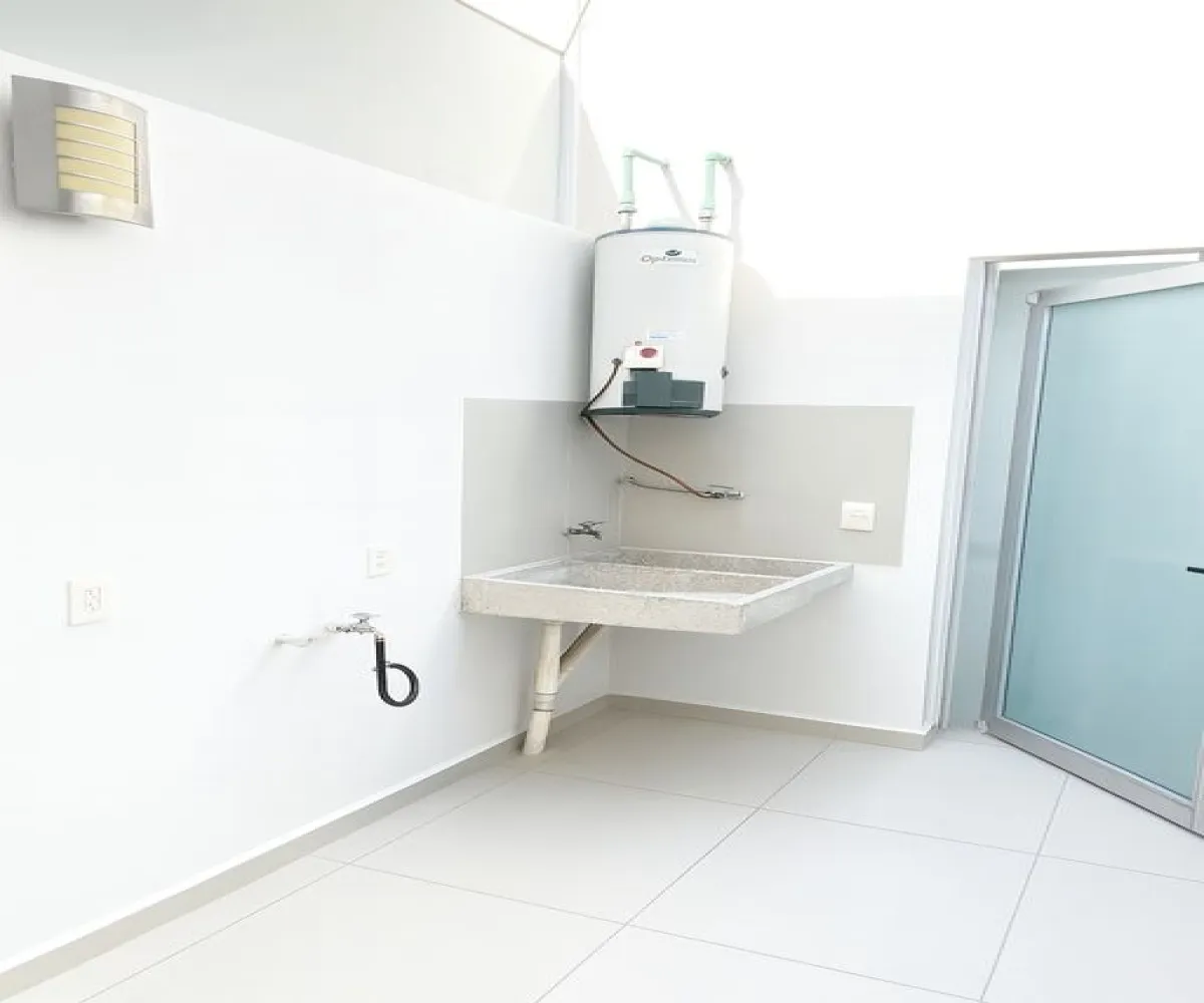 Casa En Renta,Valle imperial,Avenida del Bosque Real 79, Zapopan, Jalisco 45134, 3 Habitaciones,3 Baños,Avenida del Bosque Real,2,pzQ90Pa