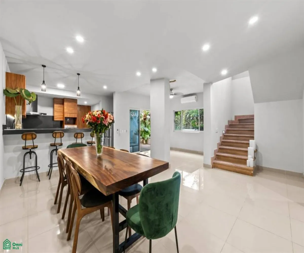 Casa En Venta,Residencial Fluvial Vallarta,Lago Victoria 217, Puerto Vallarta, Jalisco 48312, 3 Habitaciones,2 Baños,Lago Victoria,2,MX251052330