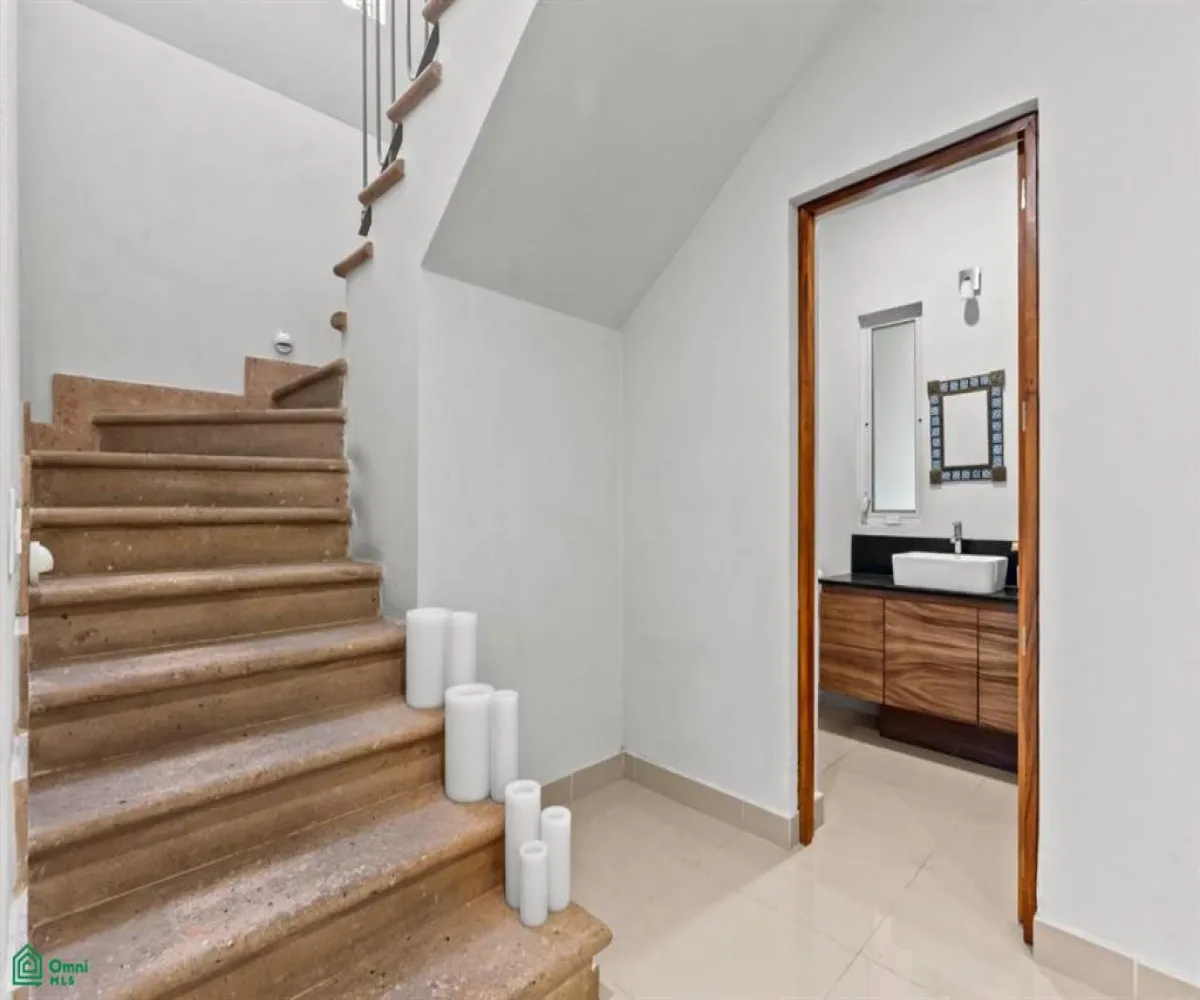 Casa En Venta,Residencial Fluvial Vallarta,Lago Victoria 217, Puerto Vallarta, Jalisco 48312, 3 Habitaciones,2 Baños,Lago Victoria,2,MX251052330