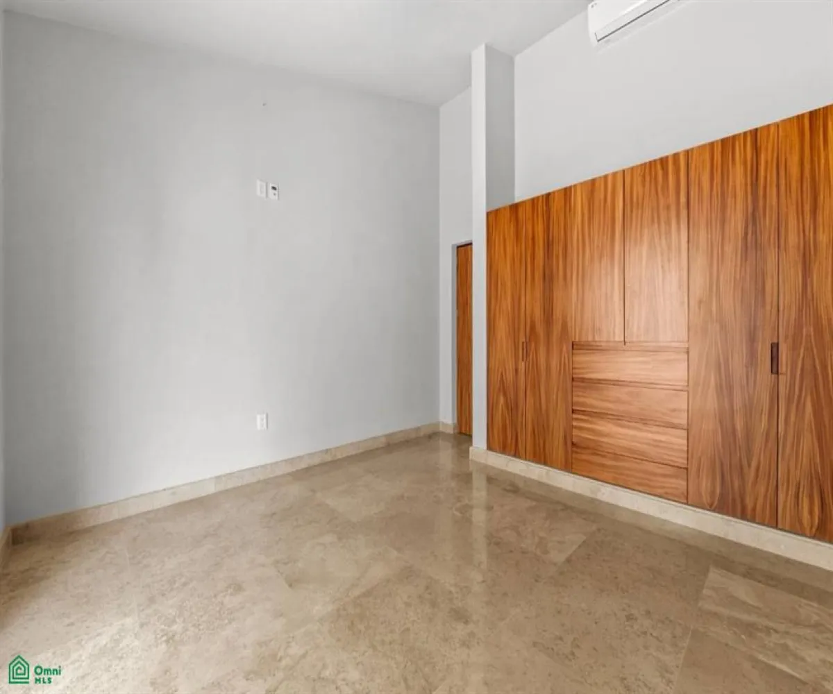 Casa En Venta,Residencial Fluvial Vallarta,Lago Victoria 217, Puerto Vallarta, Jalisco 48312, 3 Habitaciones,2 Baños,Lago Victoria,2,MX251052330