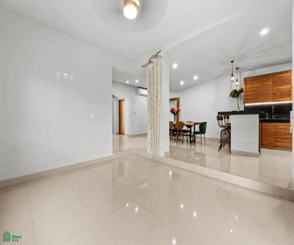 Casa En Venta,Residencial Fluvial Vallarta,Lago Victoria 217, Puerto Vallarta, Jalisco 48312, 3 Habitaciones,2 Baños,Lago Victoria,2,MX251052330