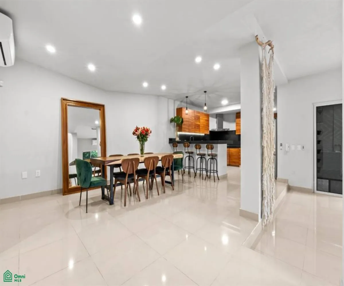 Casa En Venta,Residencial Fluvial Vallarta,Lago Victoria 217, Puerto Vallarta, Jalisco 48312, 3 Habitaciones,2 Baños,Lago Victoria,2,MX251052330