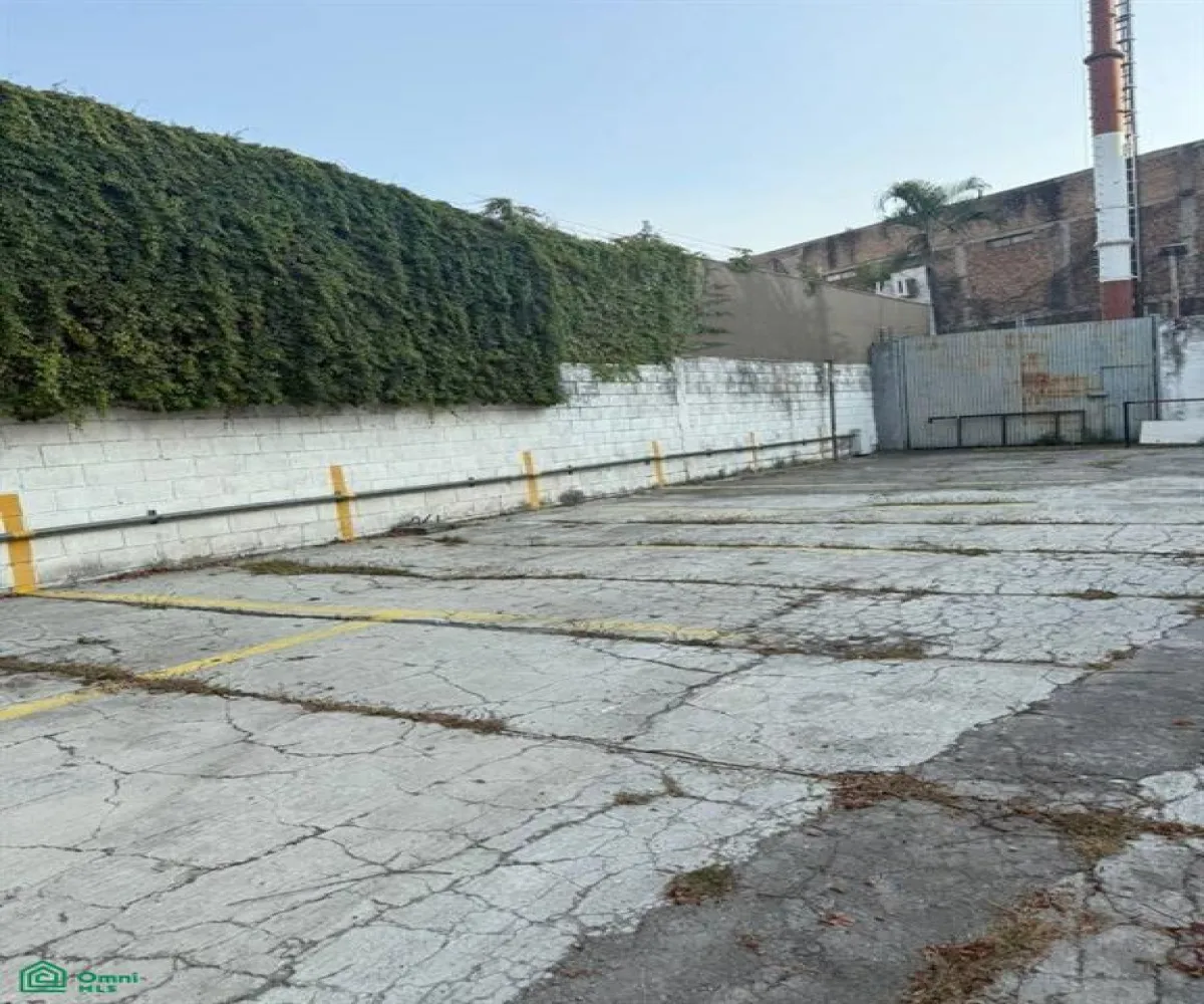 Local En Renta,Loma Bonita,Av Conchita 3251, Zapopan, Jalisco 45086, 3 Habitaciones,3 Baños,Av Conchita,2,MX251052425