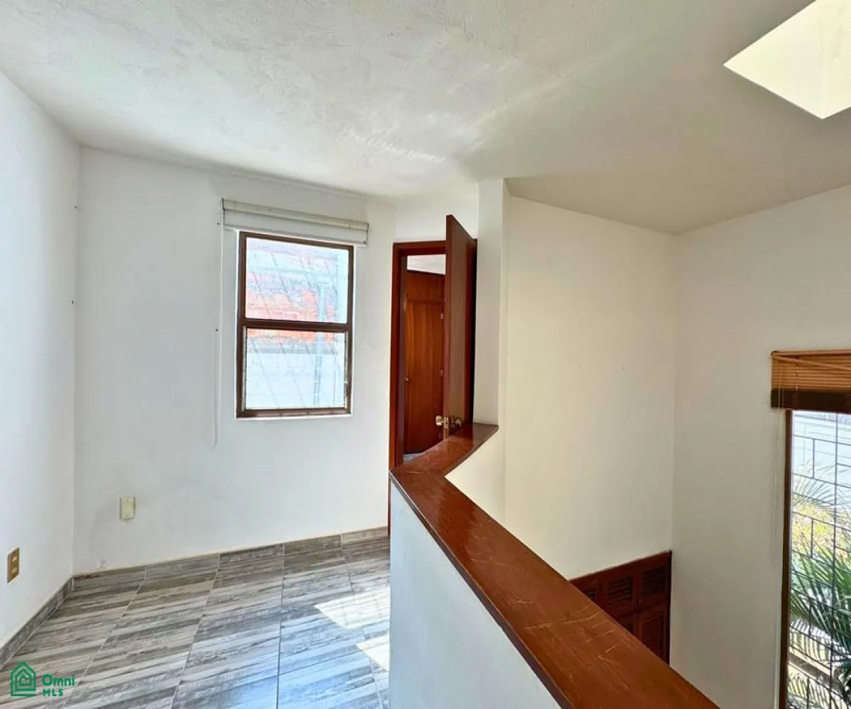 Departamento En Venta,Residencial Victoria,Coral 3679, Zapopan, Jalisco 44590, 2 Habitaciones,2 Baños,Coral,2,MX251052480