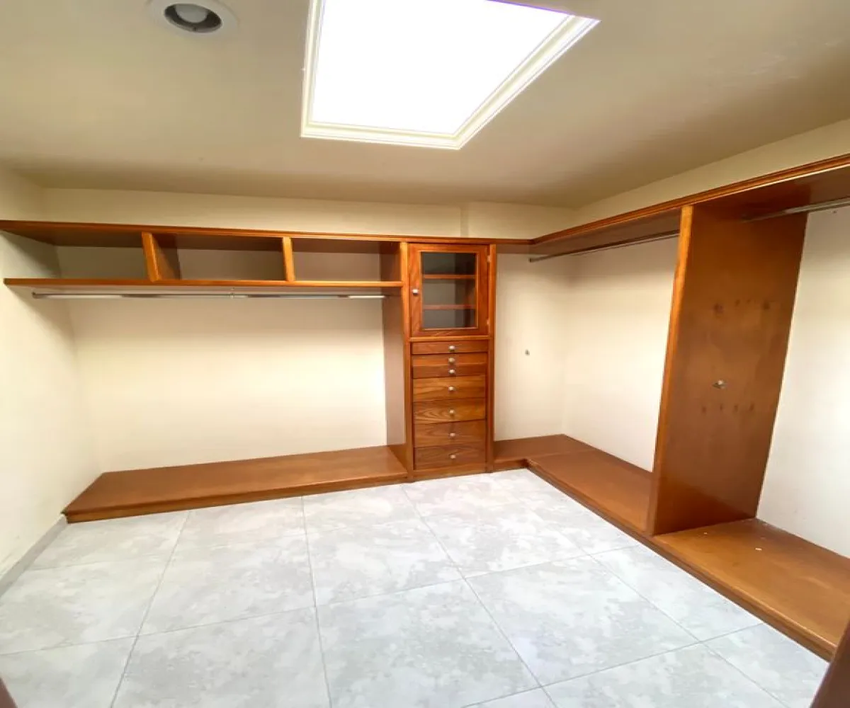 Casa En Renta,Fracc Valle Real,Paseo San Arturo Norte 2365, Zapopan, Jalisco 45019, 4 Habitaciones,4 Baños,Paseo San Arturo Norte,3,phW5eCL