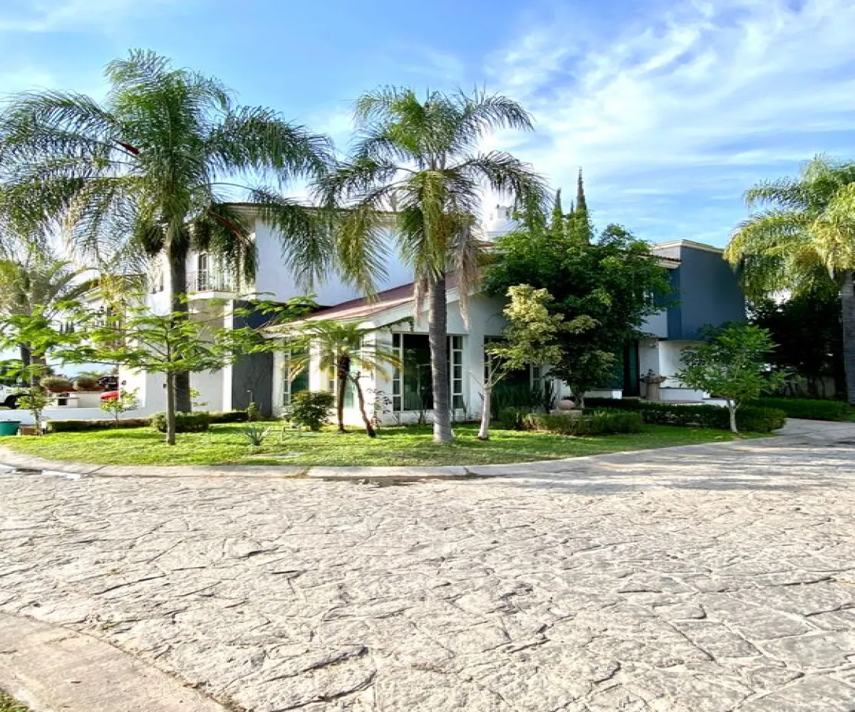 Casa En Renta,Fracc Valle Real,Paseo San Arturo Norte 2365, Zapopan, Jalisco 45019, 4 Habitaciones,4 Baños,Paseo San Arturo Norte,3,phW5eCL