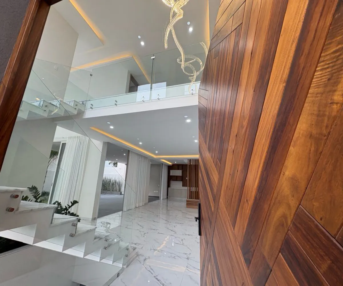 Casa En Venta,Res Virreyes,Villa Verona 00 00, Zapopan, Jalisco 45110, 4 Habitaciones,5 Baños,Villa Verona ,3,p18mom1