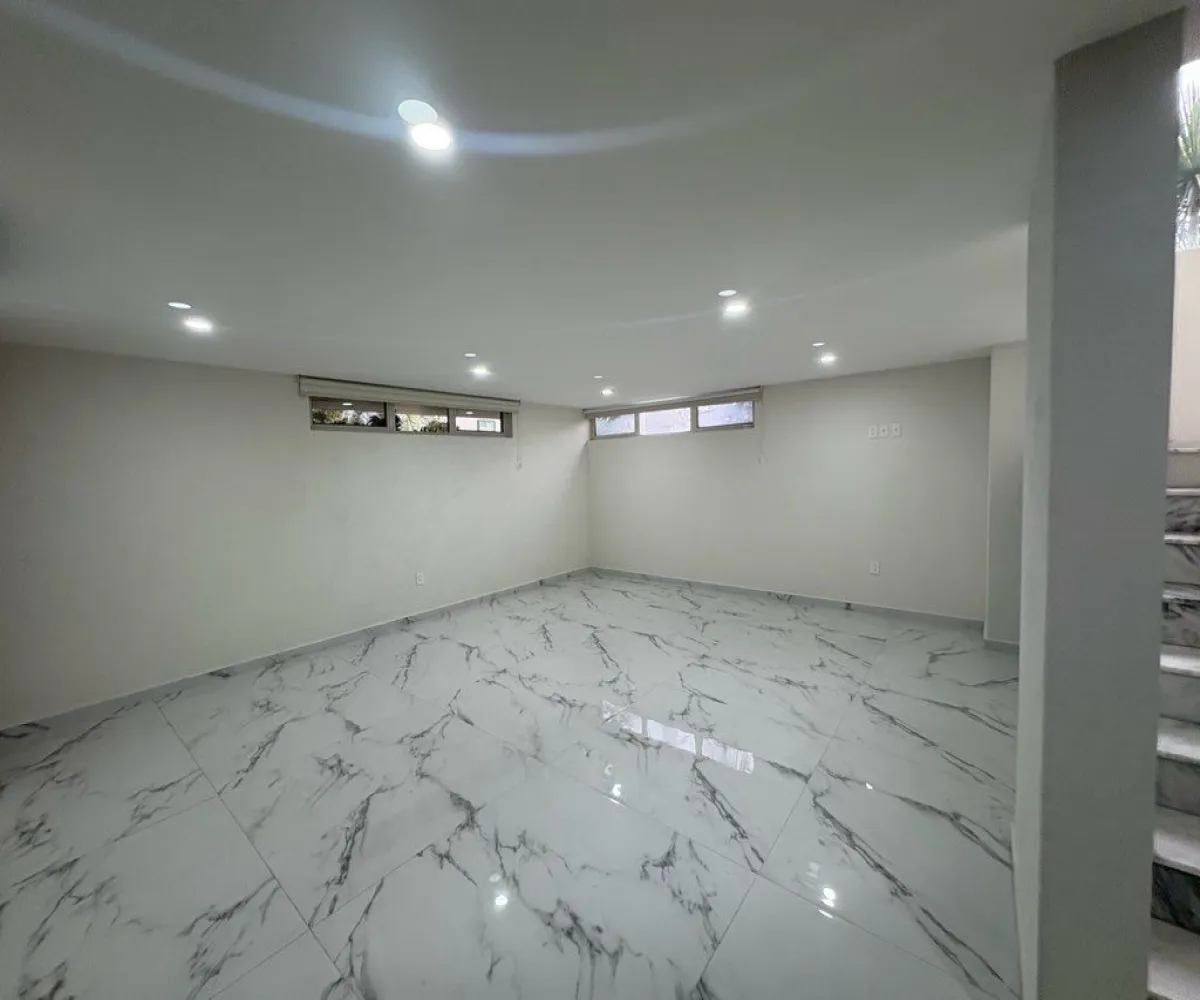 Casa En Venta,Res Virreyes,Villa Verona 00 00, Zapopan, Jalisco 45110, 4 Habitaciones,5 Baños,Villa Verona ,3,p18mom1