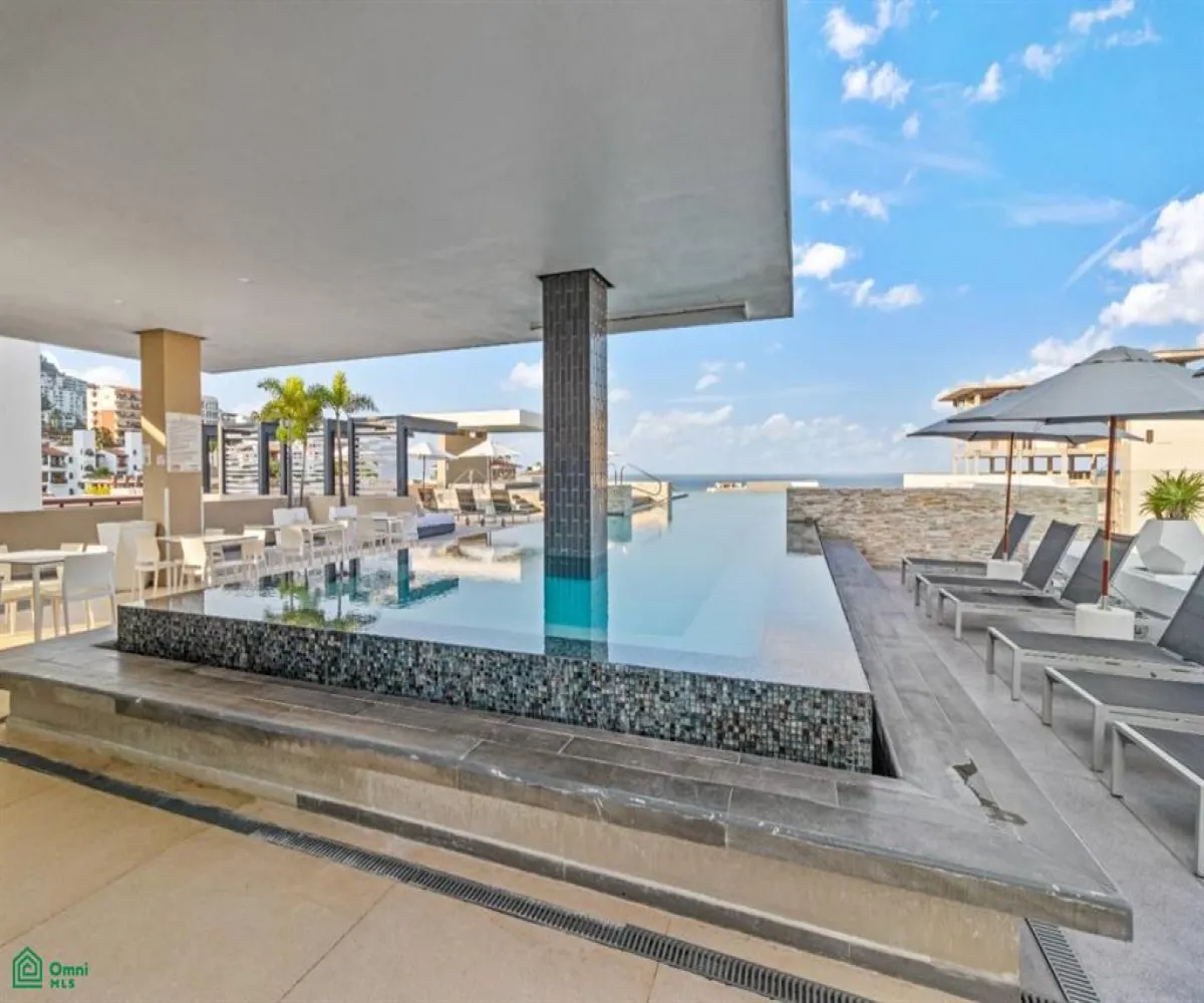 Departamento En Venta,Emiliano Zapata,Venustiano Carranza 268 Unit 705, Puerto Vallarta, Jalisco 48380, 2 Habitaciones,2 Baños,Venustiano Carranza,3,MX251053088