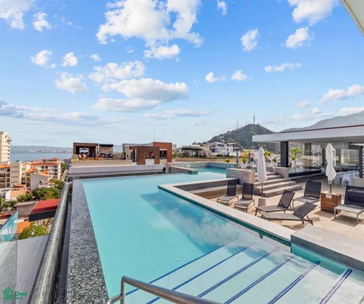 Departamento En Venta,Emiliano Zapata,Venustiano Carranza 268 Unit 705, Puerto Vallarta, Jalisco 48380, 2 Habitaciones,2 Baños,Venustiano Carranza,3,MX251053088