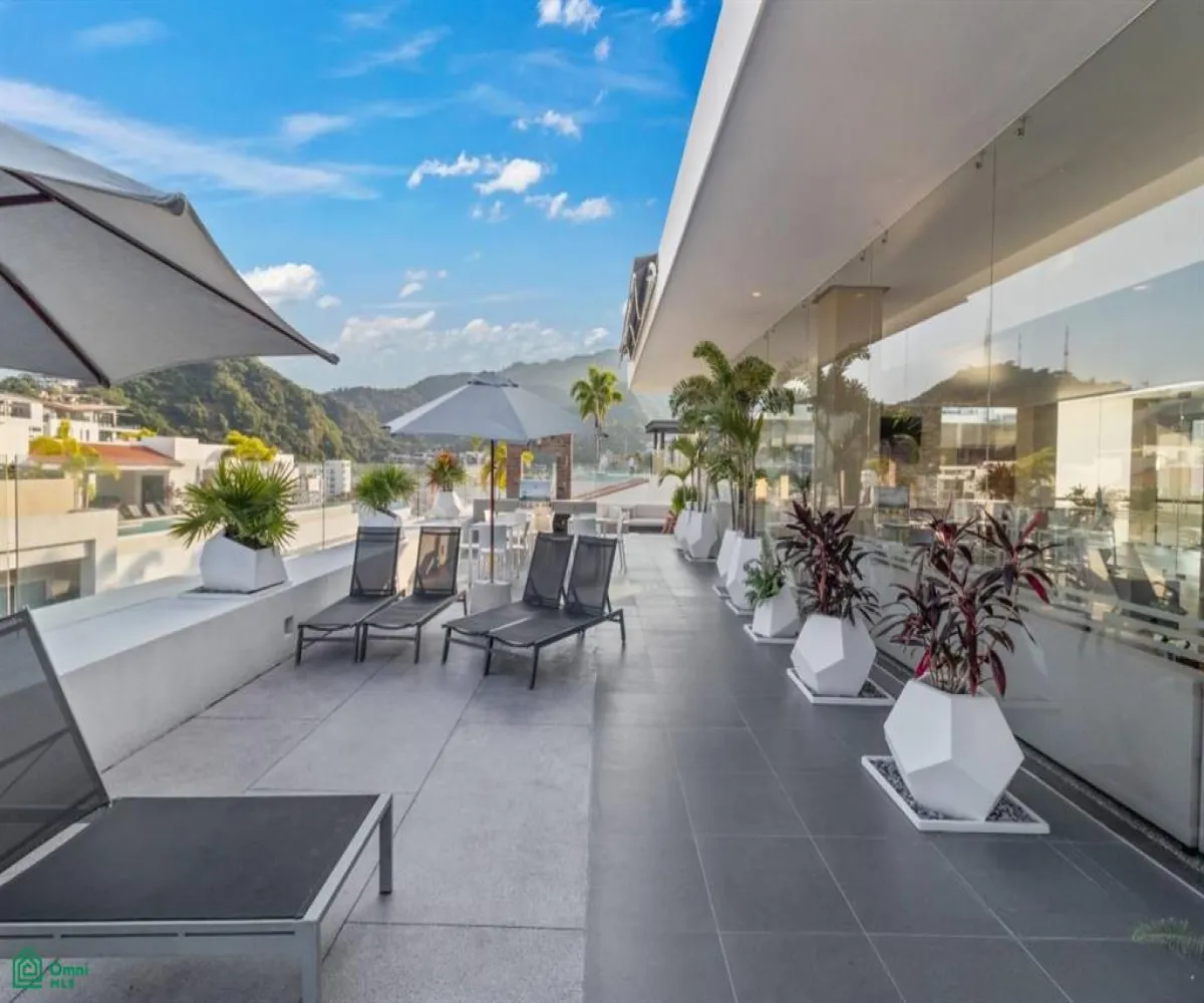 Departamento En Venta,Emiliano Zapata,Venustiano Carranza 268 Unit 705, Puerto Vallarta, Jalisco 48380, 2 Habitaciones,2 Baños,Venustiano Carranza,3,MX251053088