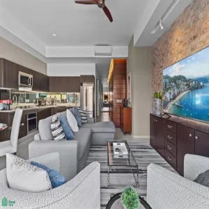 Departamento En Venta,Emiliano Zapata,Venustiano Carranza 268 Unit 705, Puerto Vallarta, Jalisco 48380, 2 Habitaciones,2 Baños,Venustiano Carranza,3,MX251053088