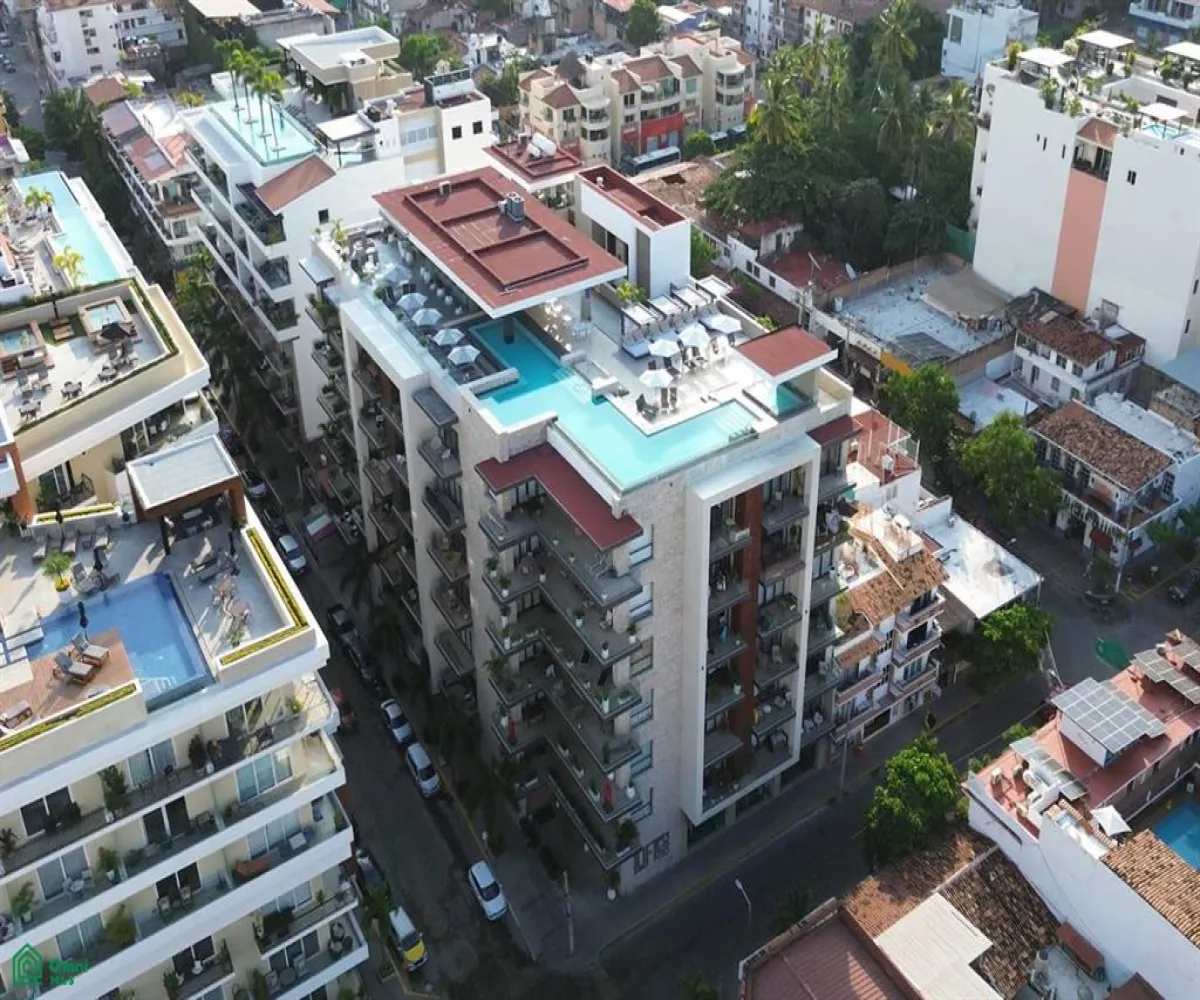 Departamento En Venta,Emiliano Zapata,Venustiano Carranza 268 Unit 705, Puerto Vallarta, Jalisco 48380, 2 Habitaciones,2 Baños,Venustiano Carranza,3,MX251053088