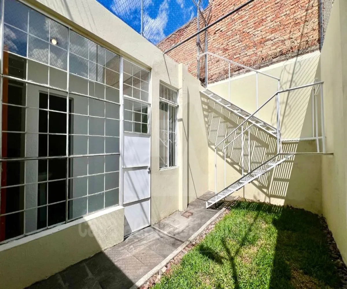 Casa En Venta,Independencia Oriente,Calle Los Alpes 1548, Guadalajara, Jalisco 44340, 5 Habitaciones,2 Baños,Calle Los Alpes,1,pycMcbg