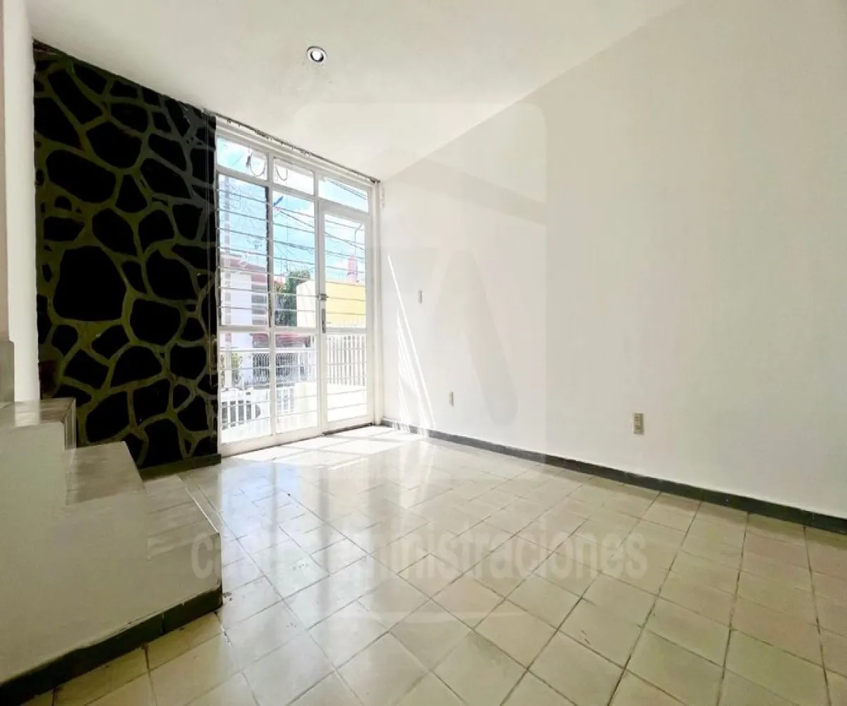 Casa En Venta,Independencia Oriente,Calle Los Alpes 1548, Guadalajara, Jalisco 44340, 5 Habitaciones,2 Baños,Calle Los Alpes,1,pycMcbg