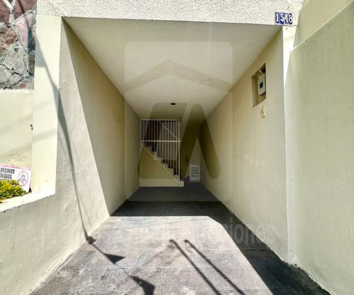 Casa En Venta,Independencia Oriente,Calle Los Alpes 1548, Guadalajara, Jalisco 44340, 5 Habitaciones,2 Baños,Calle Los Alpes,1,pycMcbg