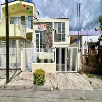 Casa En Venta,Independencia Oriente,Calle Los Alpes 1548, Guadalajara, Jalisco 44340, 5 Habitaciones,2 Baños,Calle Los Alpes,1,pycMcbg