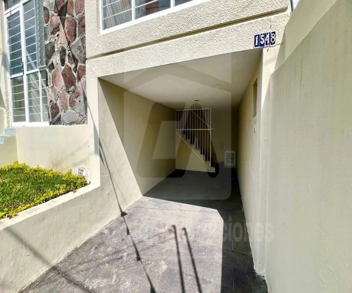 Casa En Venta,Independencia Oriente,Calle Los Alpes 1548, Guadalajara, Jalisco 44340, 5 Habitaciones,2 Baños,Calle Los Alpes,1,pycMcbg