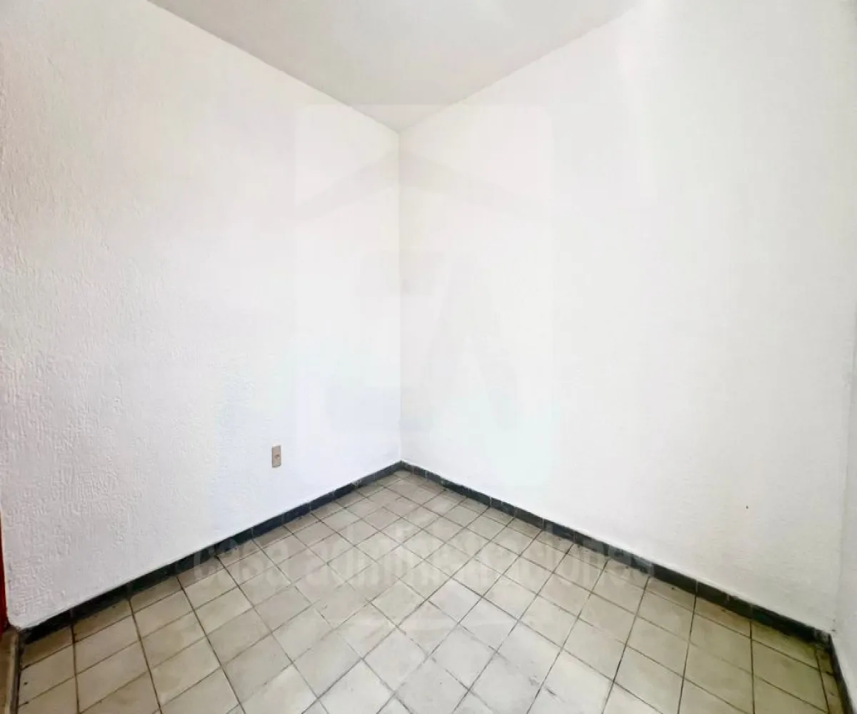 Casa En Venta,Independencia Oriente,Calle Los Alpes 1548, Guadalajara, Jalisco 44340, 5 Habitaciones,2 Baños,Calle Los Alpes,1,pycMcbg