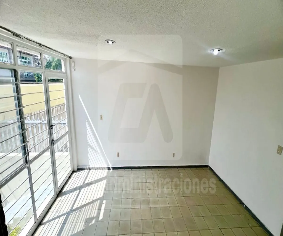 Casa En Venta,Independencia Oriente,Calle Los Alpes 1548, Guadalajara, Jalisco 44340, 5 Habitaciones,2 Baños,Calle Los Alpes,1,pycMcbg