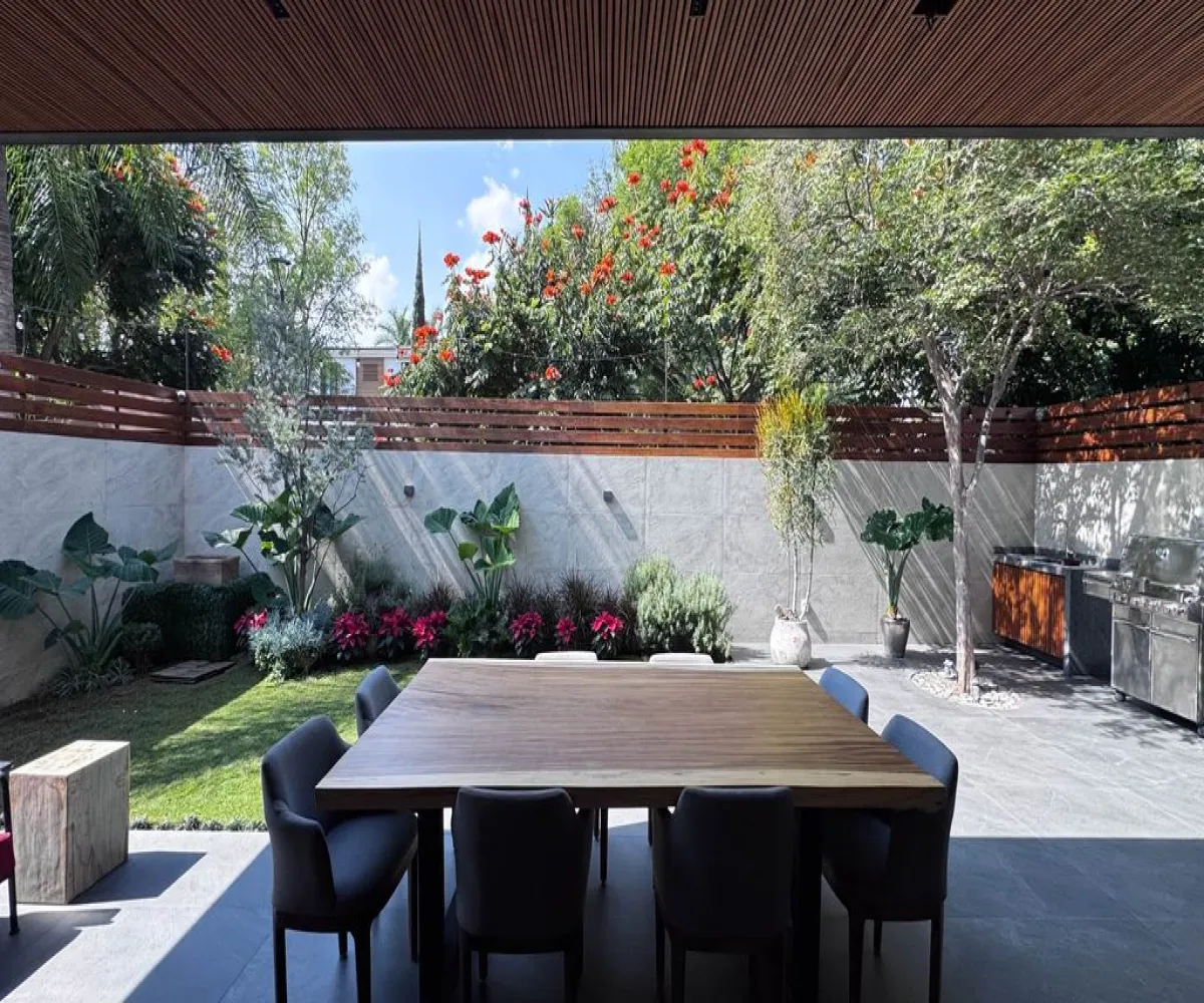 Casa En Venta,Puerta de Hierro,Sendero las palmas S/N 4, Zapopan, Jalisco 45116, 3 Habitaciones,5 Baños,Sendero las palmas ,1,pnUULwM