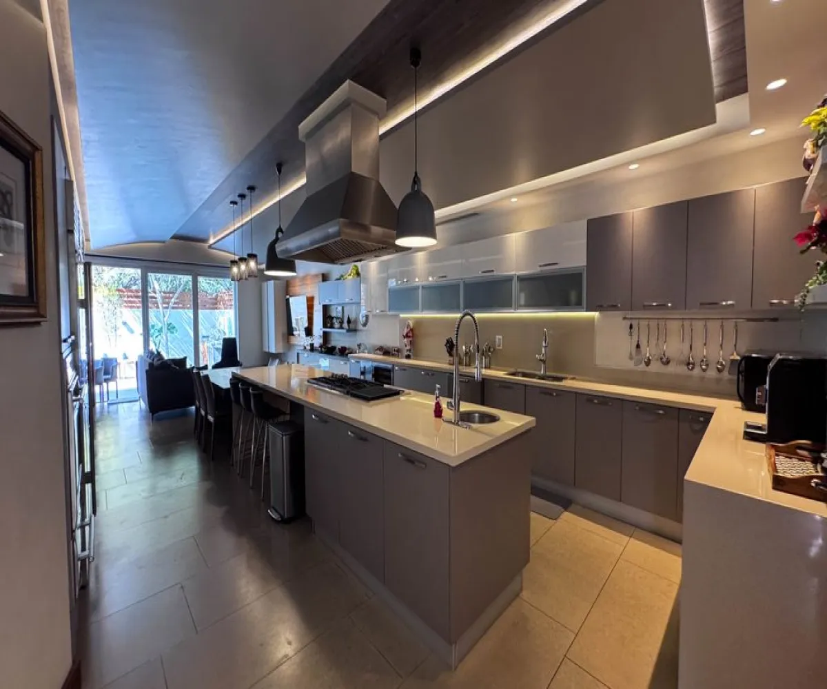 Casa En Venta,Puerta de Hierro,Sendero las palmas S/N 4, Zapopan, Jalisco 45116, 3 Habitaciones,5 Baños,Sendero las palmas ,1,pnUULwM