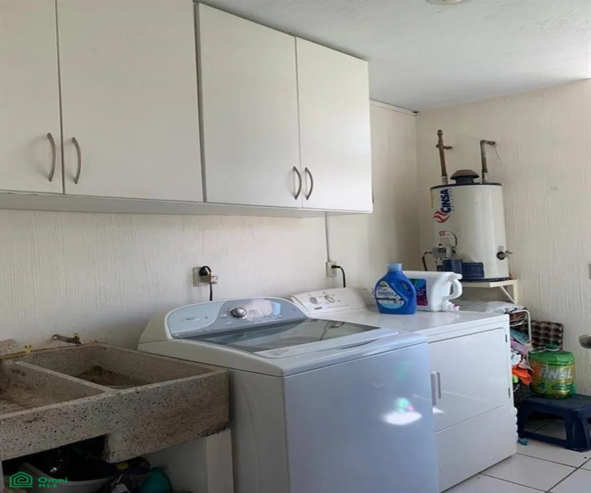 Casa En Venta,Senderos de Monte Verde,Senderos de Los Encinos 137, Tlajomulco de Zuniga, Jalisco 45646, 3 Habitaciones,2 Baños,Senderos de Los Encinos,2,MX251053724