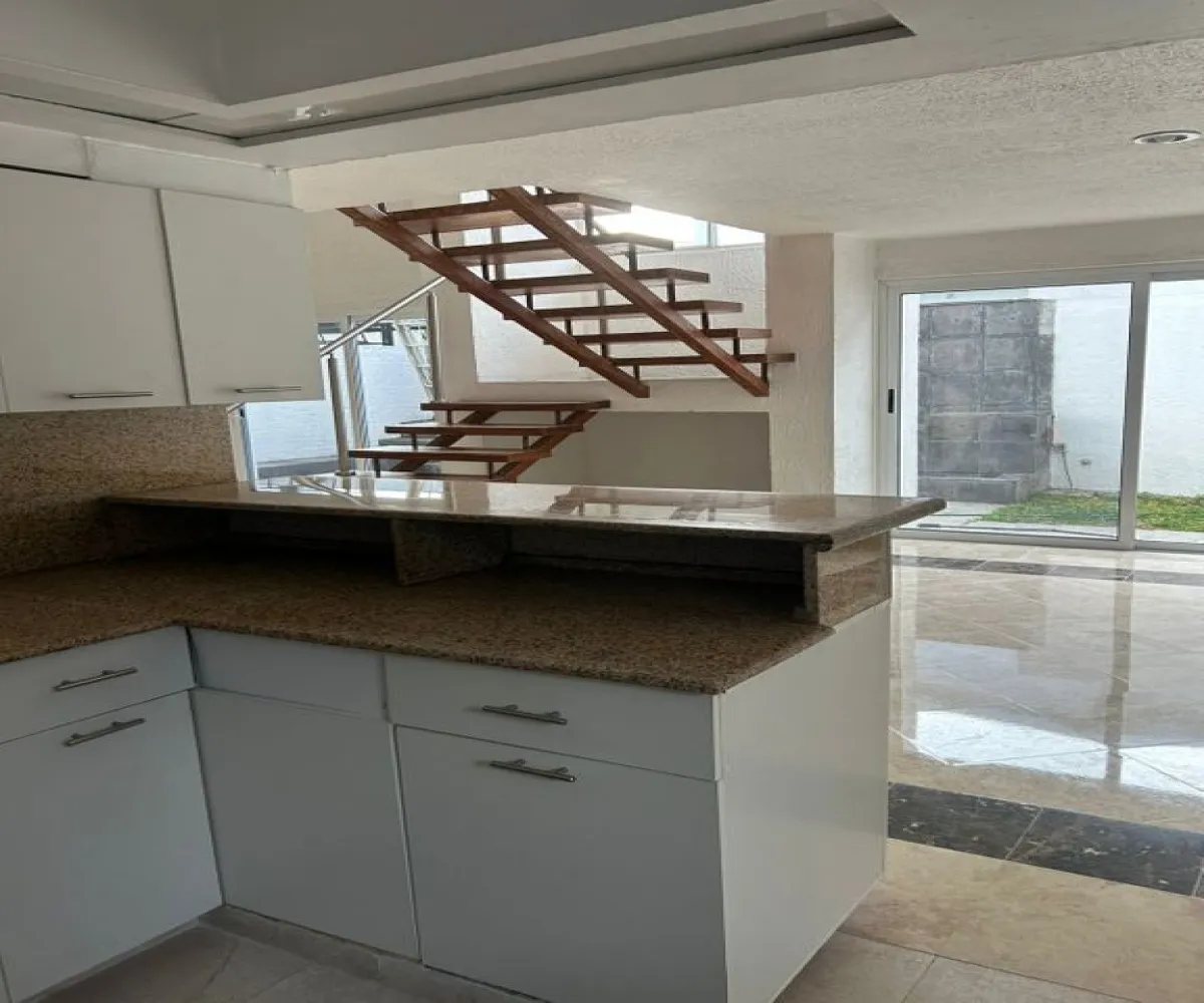 Casa En Renta,Los Pinos,Avenida Los Pinos 328, Zapopan, Jalisco 45239, 2 Habitaciones,2 Baños,Avenida Los Pinos,1,p0trsui