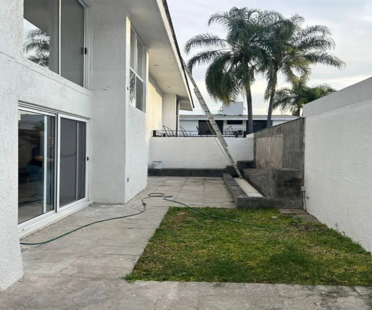 Casa En Renta,Los Pinos,Avenida Los Pinos 328, Zapopan, Jalisco 45239, 2 Habitaciones,2 Baños,Avenida Los Pinos,1,p0trsui