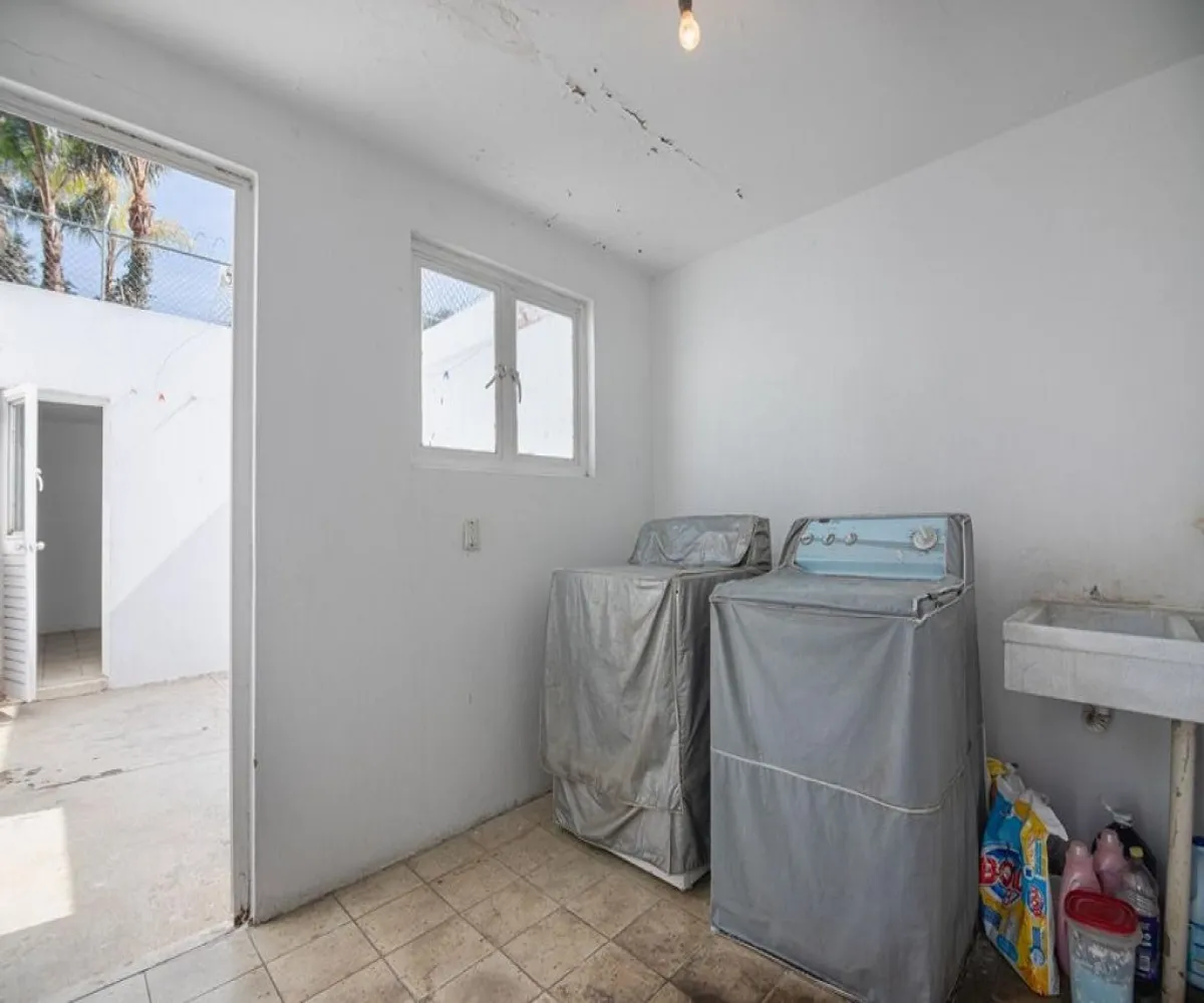 Casa En Venta,Vallarta Sur,José Mariano Beristáin y Souza 407, Guadalajara, Jalisco 44500, 4 Habitaciones,5 Baños,José Mariano Beristáin y Souza,1,pwW4JPz