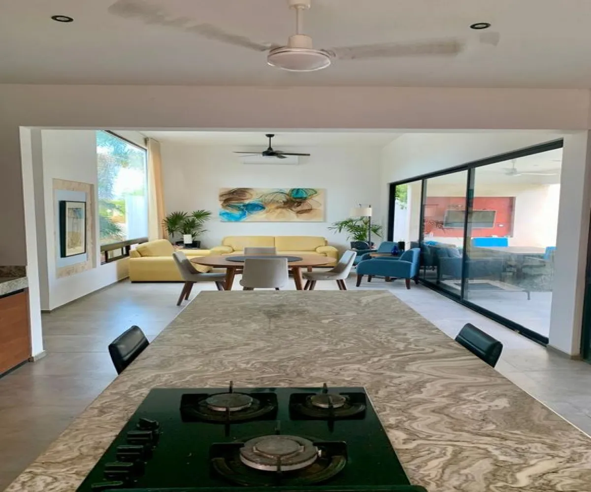 Casa En Venta,Komchen ,Tablaje 7797 B212 Carr. Mérida - Progreso - Sierra Papacal S/N, Mérida, Yucatán 97307, 4 Habitaciones,4 Baños,Tablaje 7797 B212 Carr. Mérida - Progreso - Sierra Papacal,2,p2d6GLw