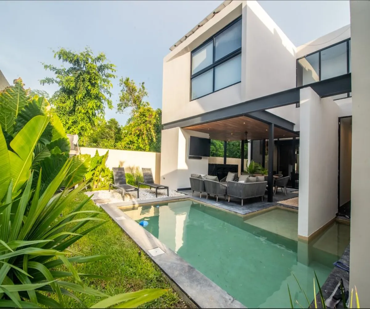 Casa En Venta,Xcanatún,Carr. Mérida-Progreso km 15 S/N, Mérida, Yucatán 97305, 4 Habitaciones,4 Baños,Carr. Mérida-Progreso km 15 ,2,py52LMl