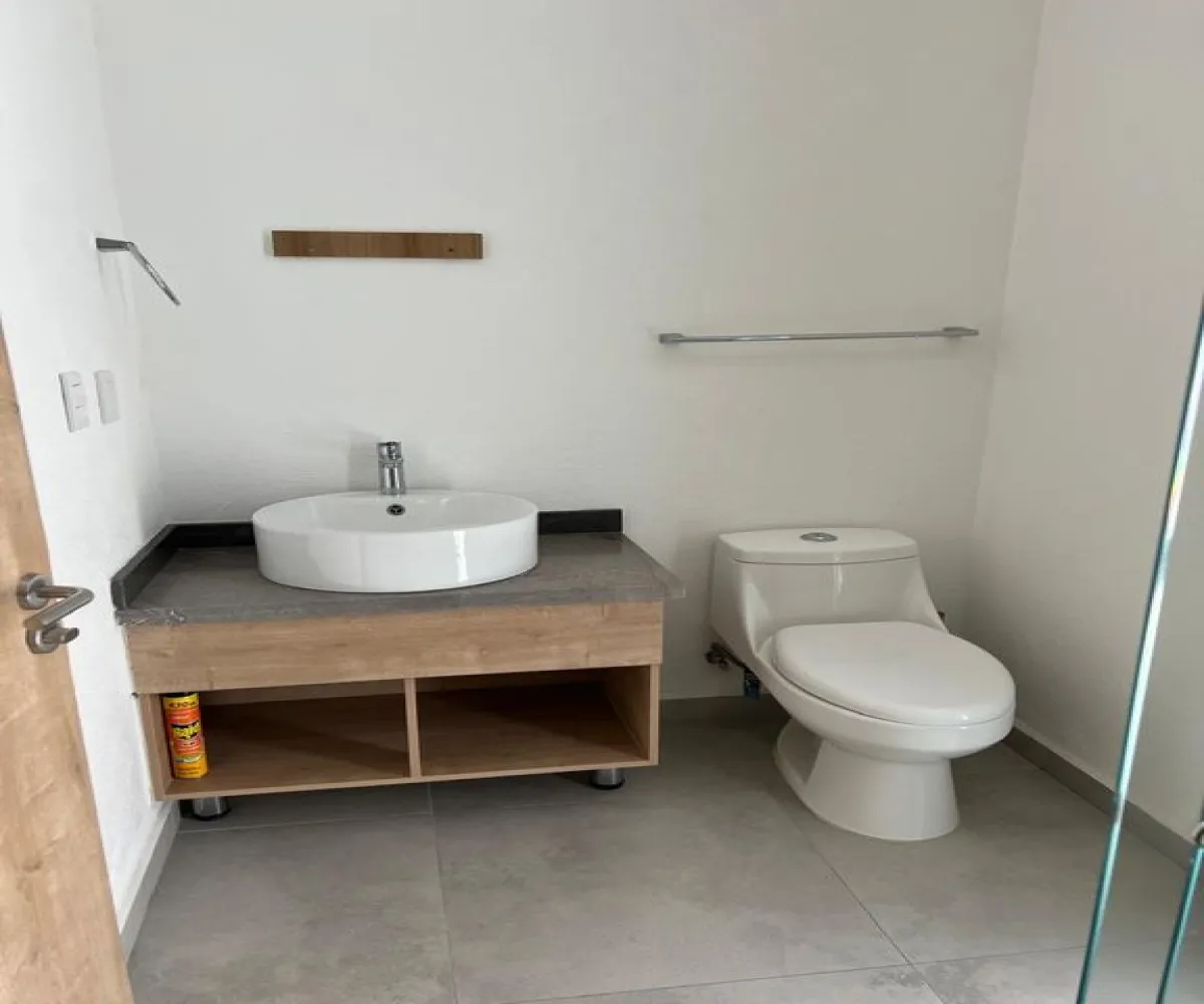 Casa En Venta,Lomas del Sur ,C. Vicenza 1000 159, Tlajomulco de Zúñiga, Jalisco 45645, 3 Habitaciones,2 Baños,C. Vicenza ,2,pAYKwug