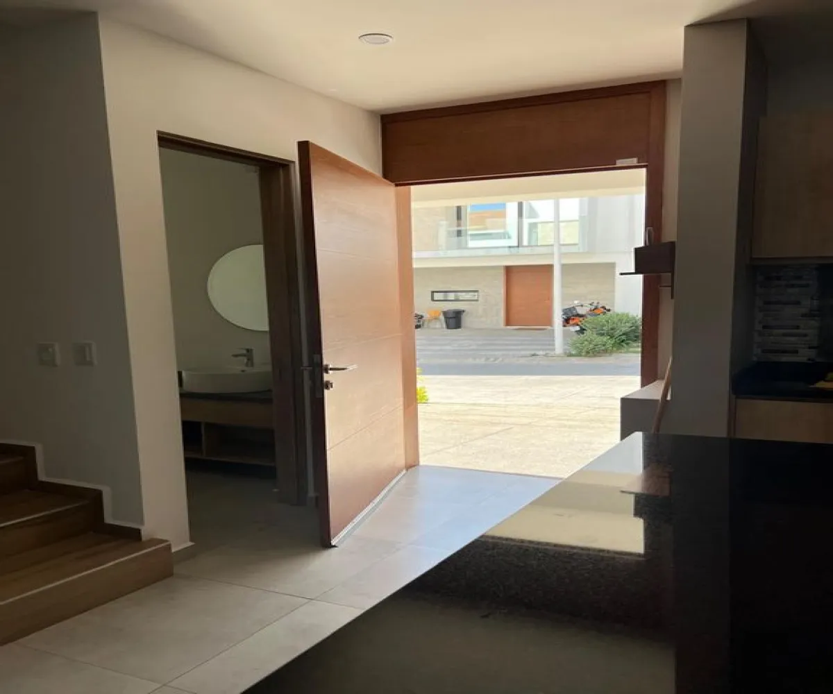 Casa En Venta,Lomas del Sur ,C. Vicenza 1000 159, Tlajomulco de Zúñiga, Jalisco 45645, 3 Habitaciones,2 Baños,C. Vicenza ,2,pAYKwug