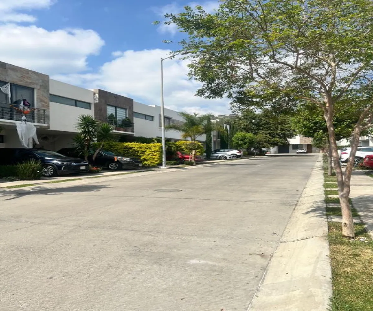 Casa En Venta,El Palomar,Avenida Adolfo López Mateos Sur 1450 18, Tlajomulco de Zúñiga, Jalisco 45643, 3 Habitaciones,2 Baños,Avenida Adolfo López Mateos Sur,2,pS5U6yv