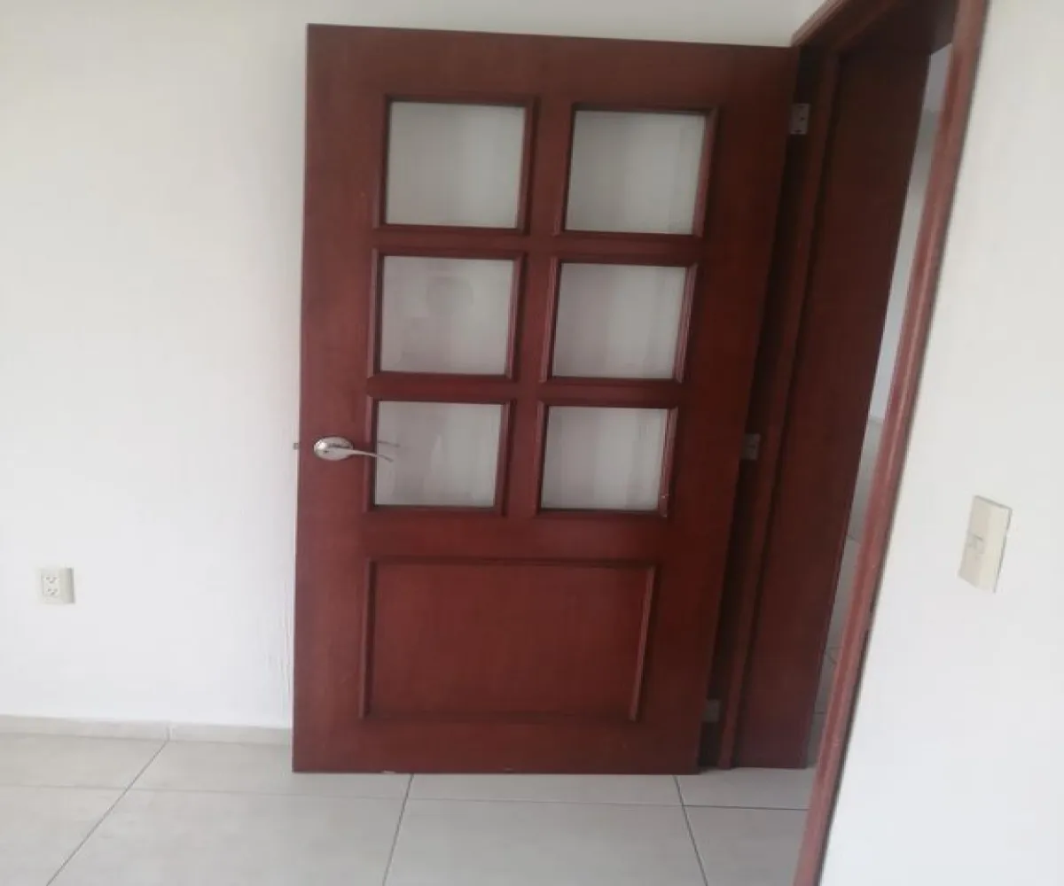 Casa En Renta,Jardín Real,Boulevard Jardín Real Poniente 500 31, Zapopan, Jalisco 45136, 3 Habitaciones,3 Baños,Boulevard Jardín Real Poniente,2,ptxeBJm