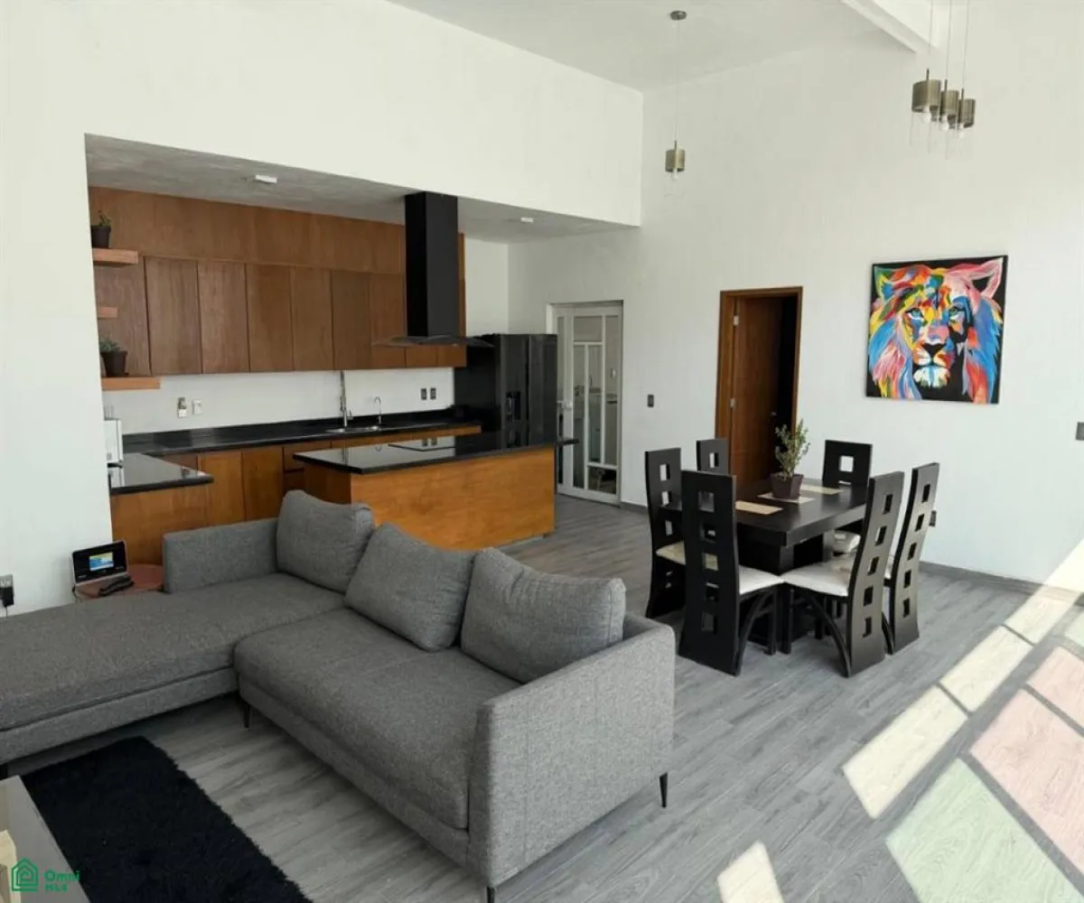 Casa En Venta,Chapala Centro,Avenida Los Lirios 17a, Chapala, Jalisco 45900, 3 Habitaciones,2 Baños,Avenida Los Lirios,MX251054088