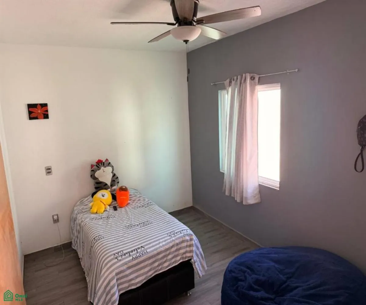 Casa En Venta,Chapala Centro,Avenida Los Lirios 17a, Chapala, Jalisco 45900, 3 Habitaciones,2 Baños,Avenida Los Lirios,MX251054088