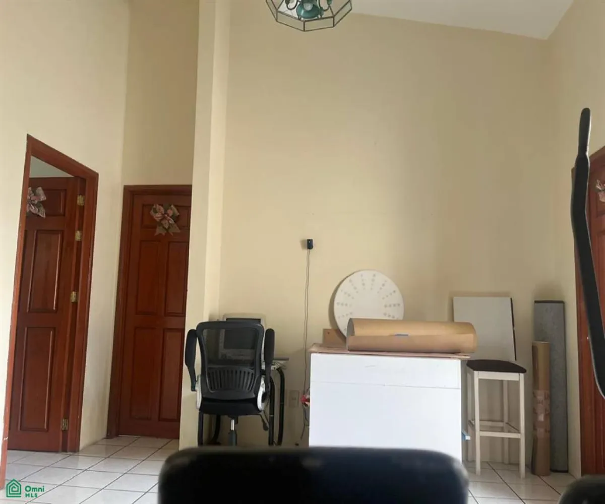 Casa En Venta,Altamira,Avenida Romanos 367, Zapopan, Jalisco 45160, 5 Habitaciones,4 Baños,Avenida Romanos,2,MX251054124