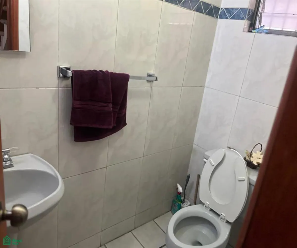 Casa En Venta,Altamira,Avenida Romanos 367, Zapopan, Jalisco 45160, 5 Habitaciones,4 Baños,Avenida Romanos,2,MX251054124