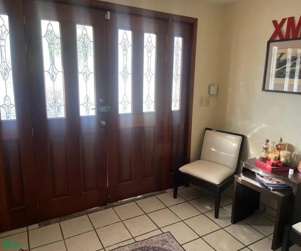 Casa En Venta,Altamira,Avenida Romanos 367, Zapopan, Jalisco 45160, 5 Habitaciones,4 Baños,Avenida Romanos,2,MX251054124