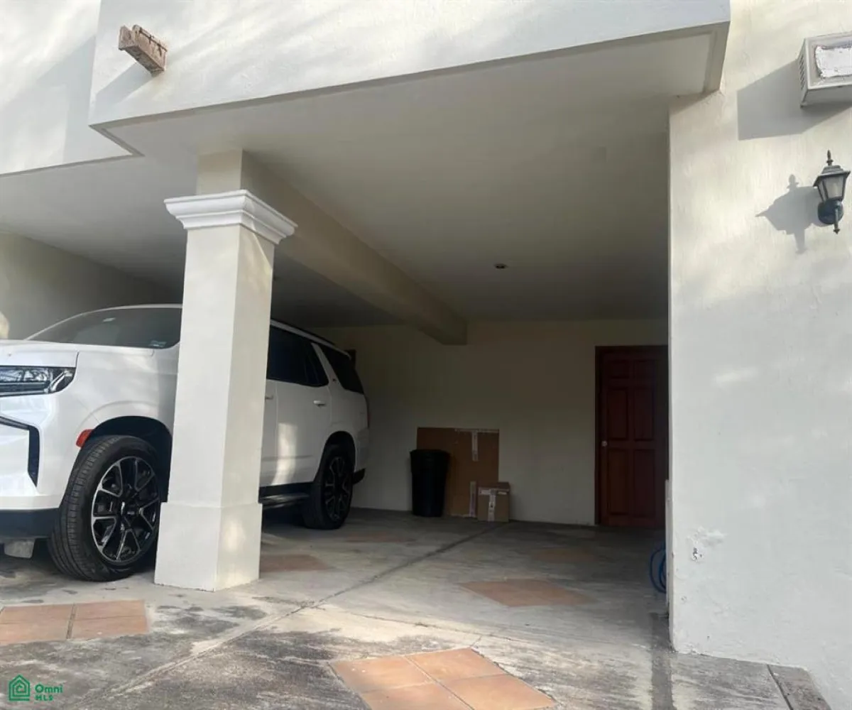 Casa En Venta,Altamira,Avenida Romanos 367, Zapopan, Jalisco 45160, 5 Habitaciones,4 Baños,Avenida Romanos,2,MX251054124