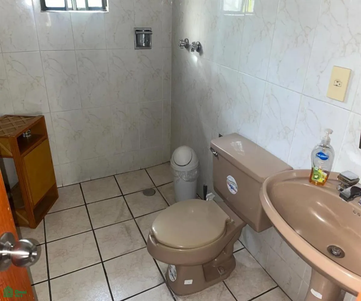 Casa En Venta,Altamira,Avenida Romanos 367, Zapopan, Jalisco 45160, 5 Habitaciones,4 Baños,Avenida Romanos,2,MX251054124