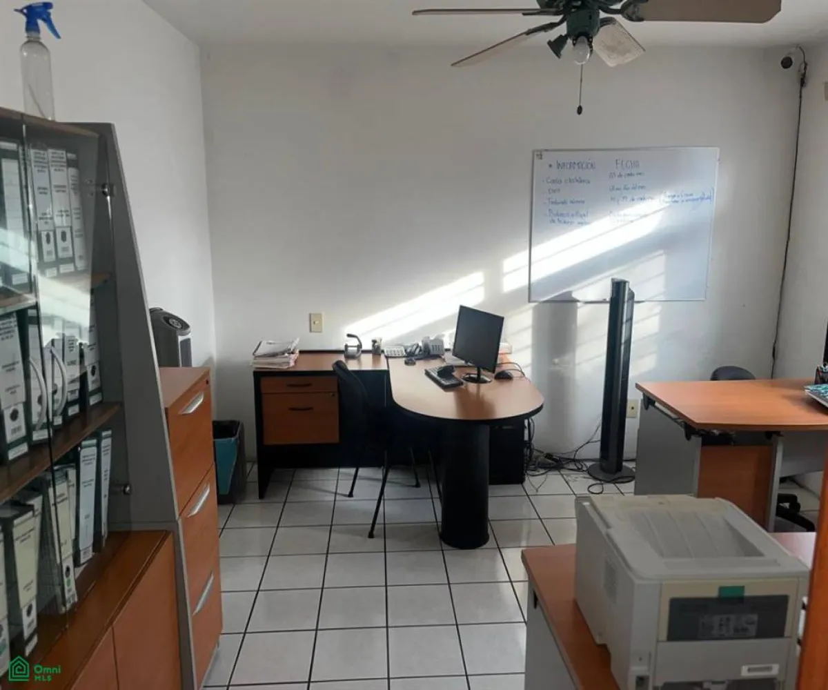 Casa En Venta,Altamira,Avenida Romanos 367, Zapopan, Jalisco 45160, 5 Habitaciones,4 Baños,Avenida Romanos,2,MX251054124